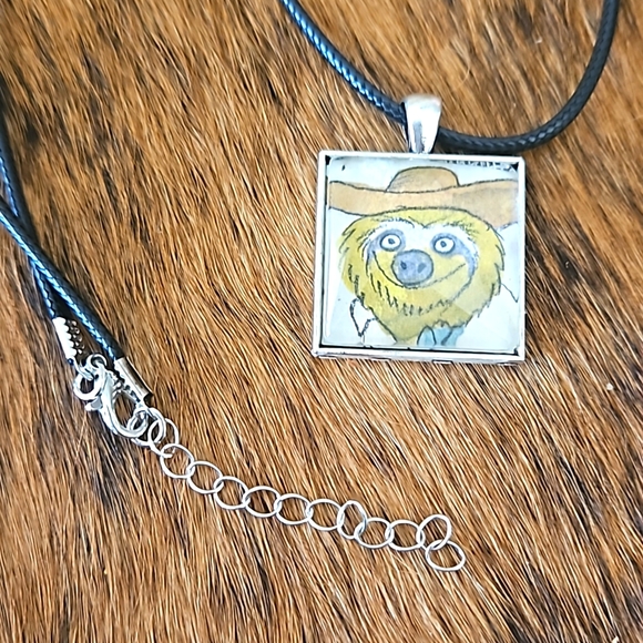 1970s Sloth in Sombrero Richard Scarry book page necklace upcycled original page - Picture 4 of 5